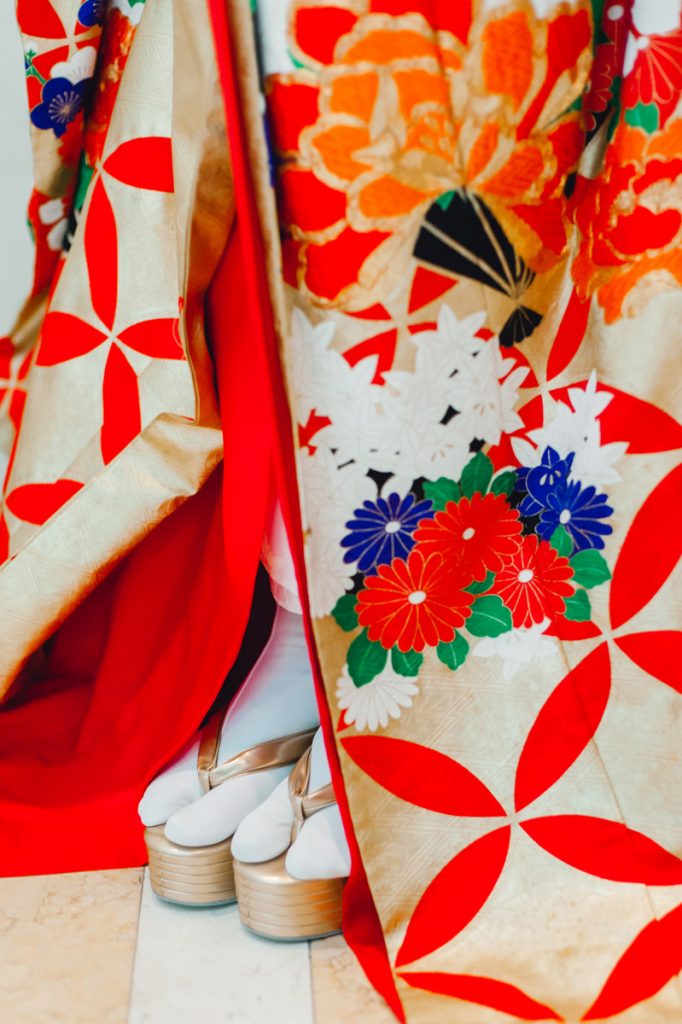 japanese shoe Geta and tabi the traditional Japanese split toe socks wedding kimono
